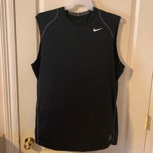 Mens Nike Pro Dri-Fit Fitted sleeveless T-Shirt.  Black